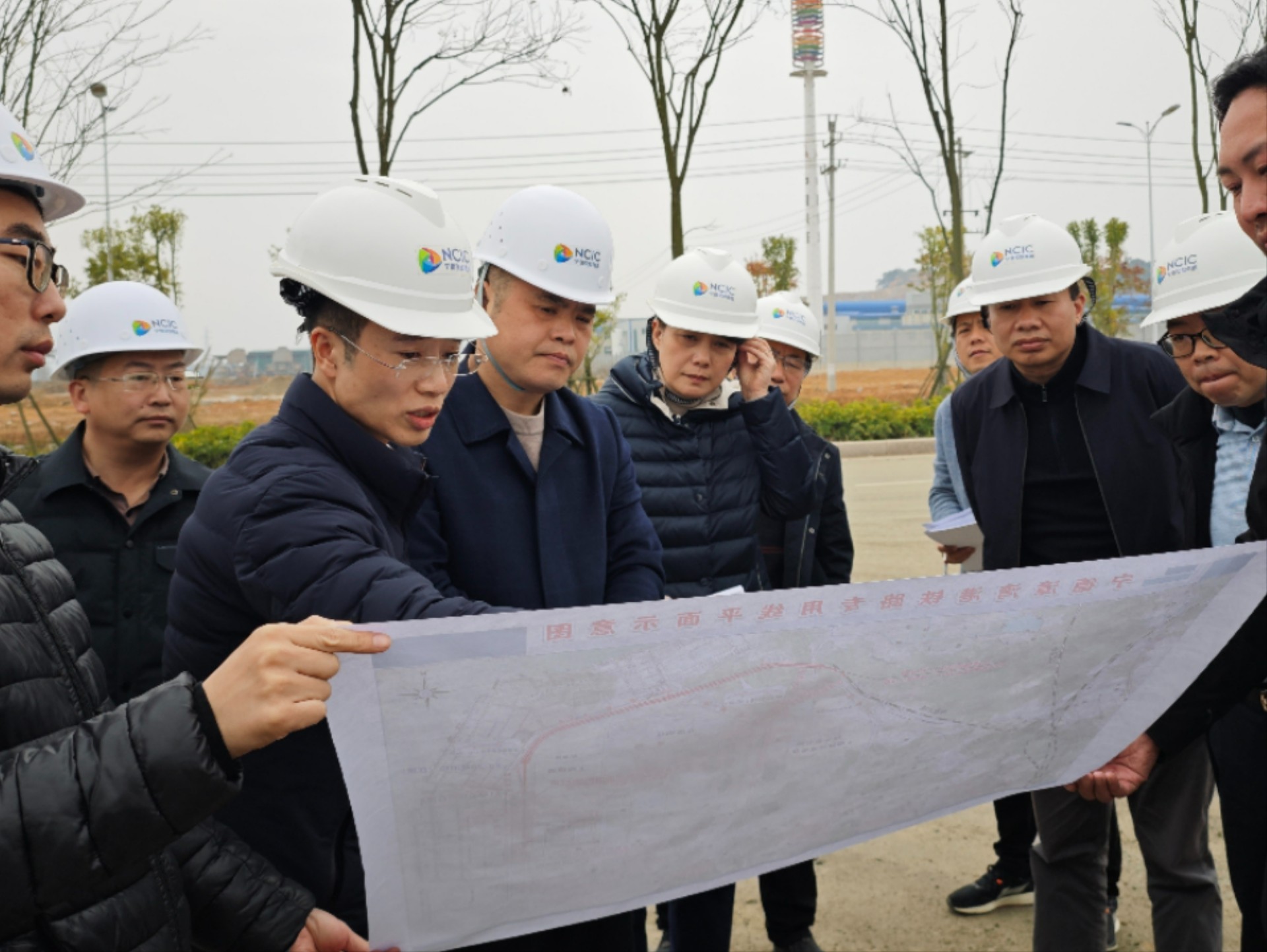 2024-2-29市交投集團(tuán)領(lǐng)導(dǎo)深入市交投物流集團(tuán)項(xiàng)目一線調(diào)研，章佳琦拍攝2.jpg