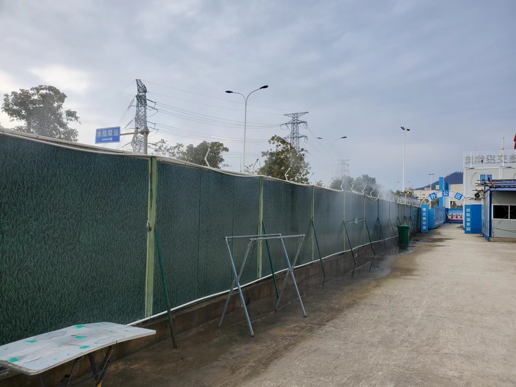 堅守一線“戰(zhàn)高溫” 項目建設有“涼策”，王俊宇拍攝3.jpg